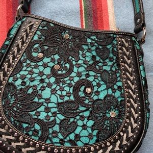 Conceal and carry purse